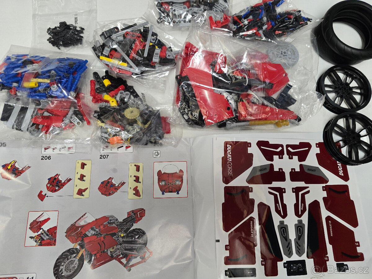 STAVEBNICE Technic 42107 Ducati Panigale V4 R (náhrada) - 2