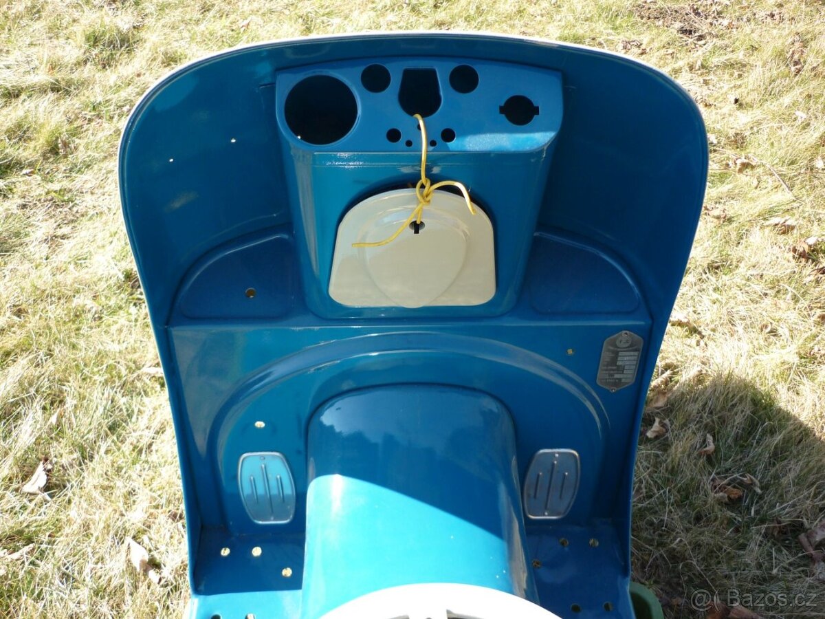 ČZ 502 skútr prase 4x karosérie - 2