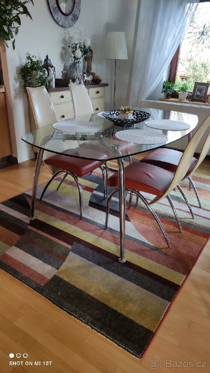 Prodej jídelní stůl - 2