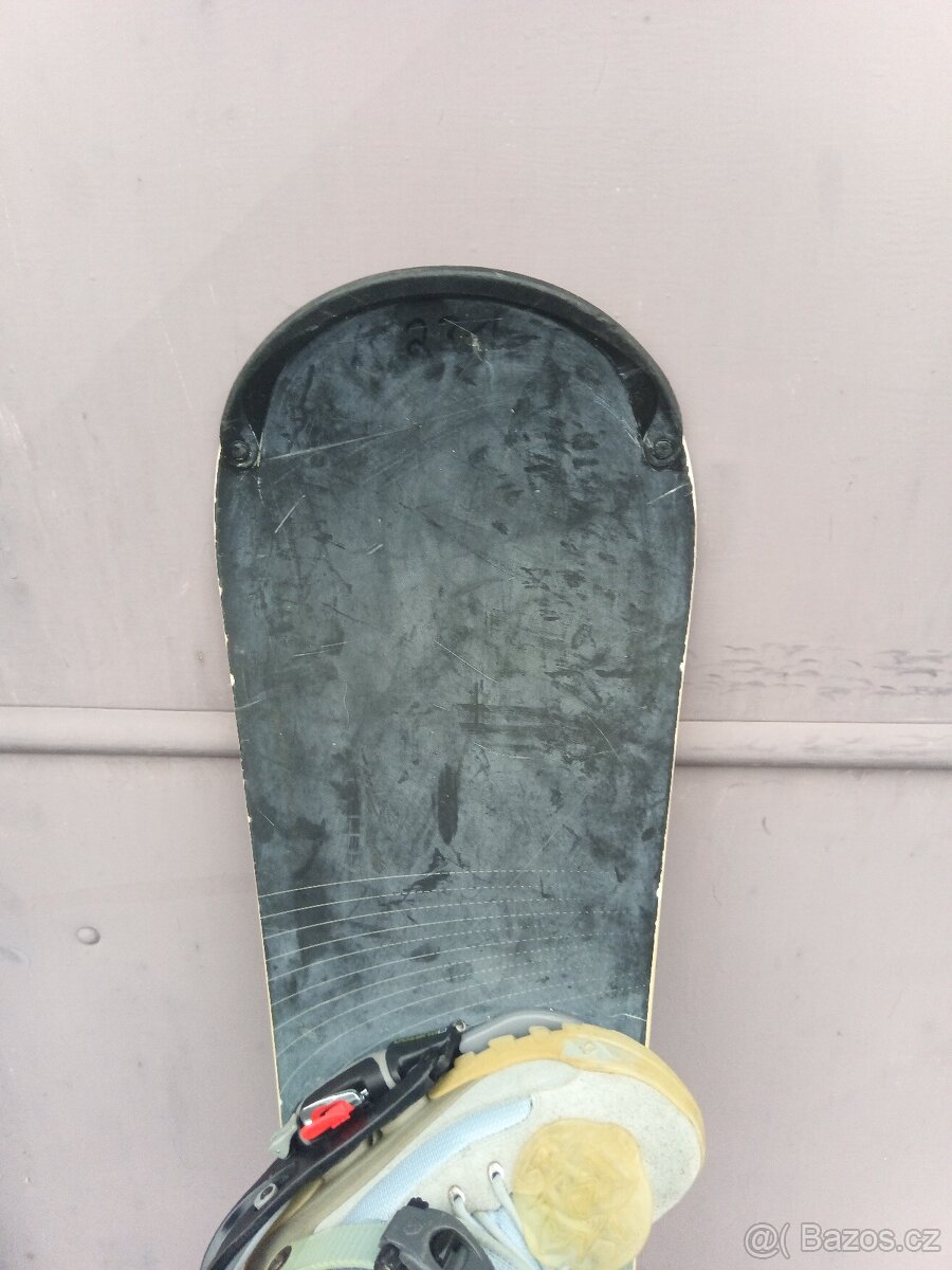 Snowboard zn. BURTON 141 cm-boty st.-26 cm.. - 2