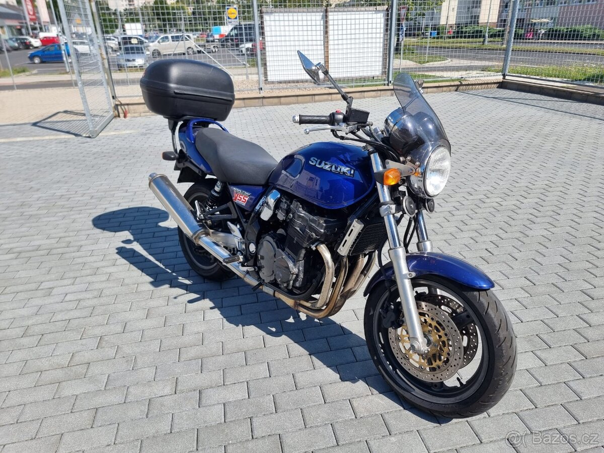 Suzuki Inazuma 750 - 2
