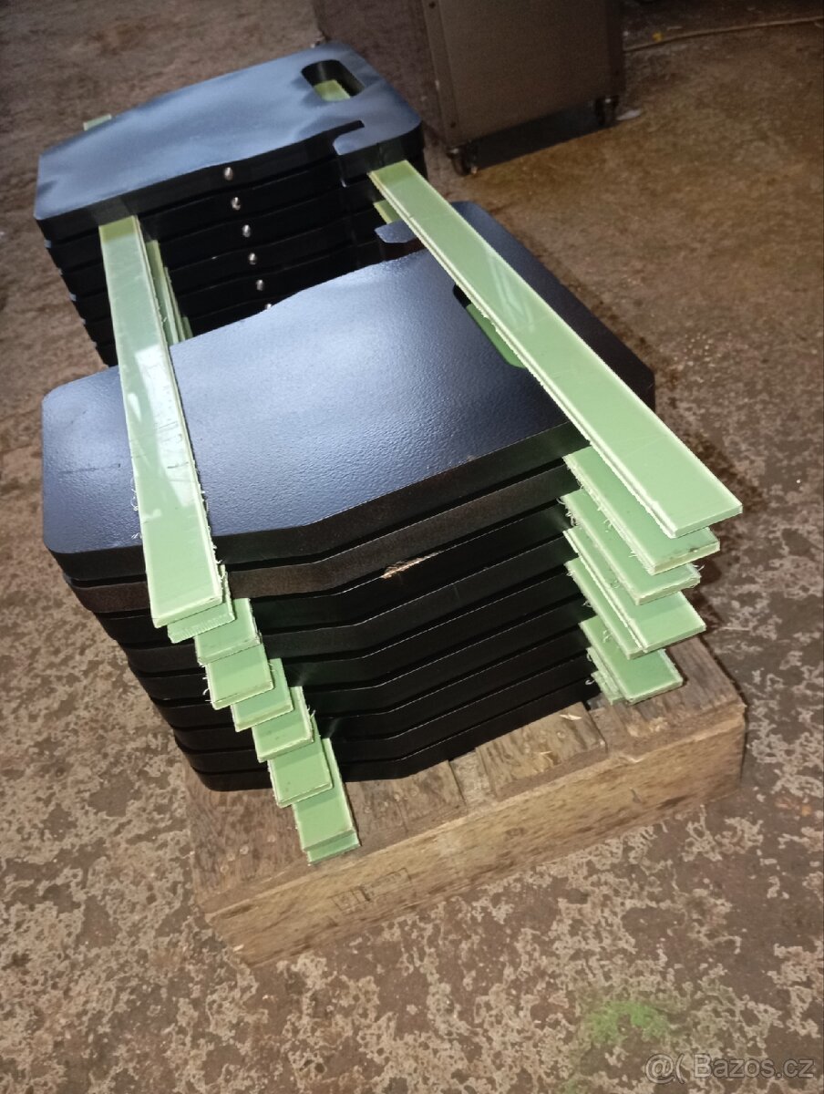 Zetor závaží (kanystry) - 2