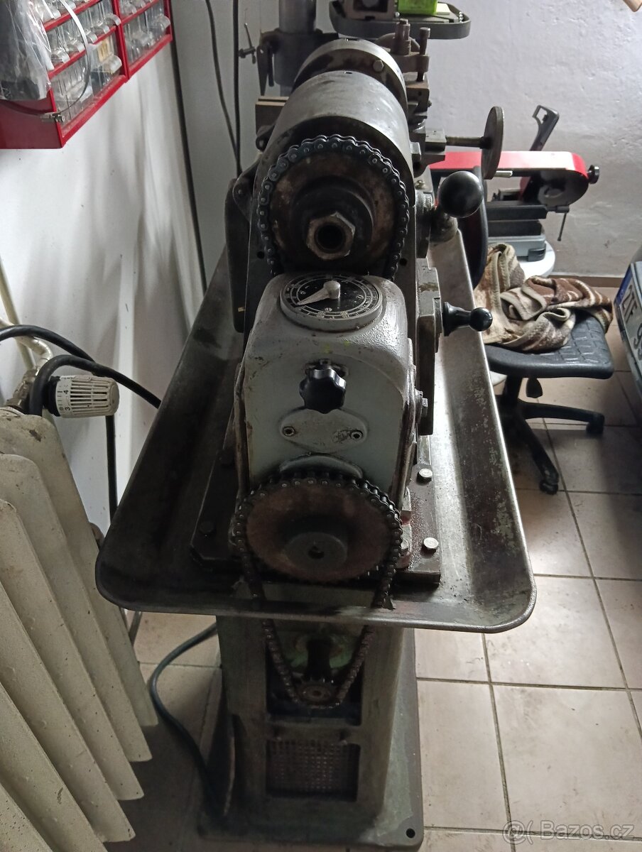 Soustruh na kov - 2