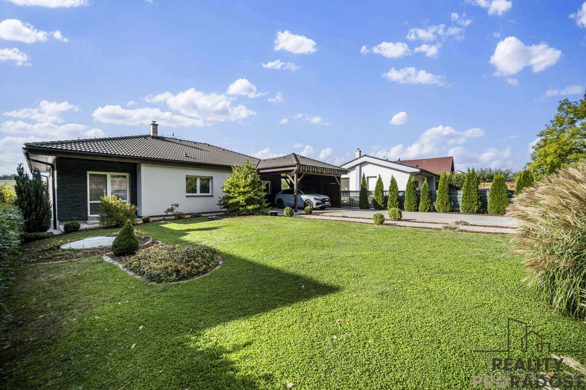 Prodej domu, 5+1,Choltice - 2