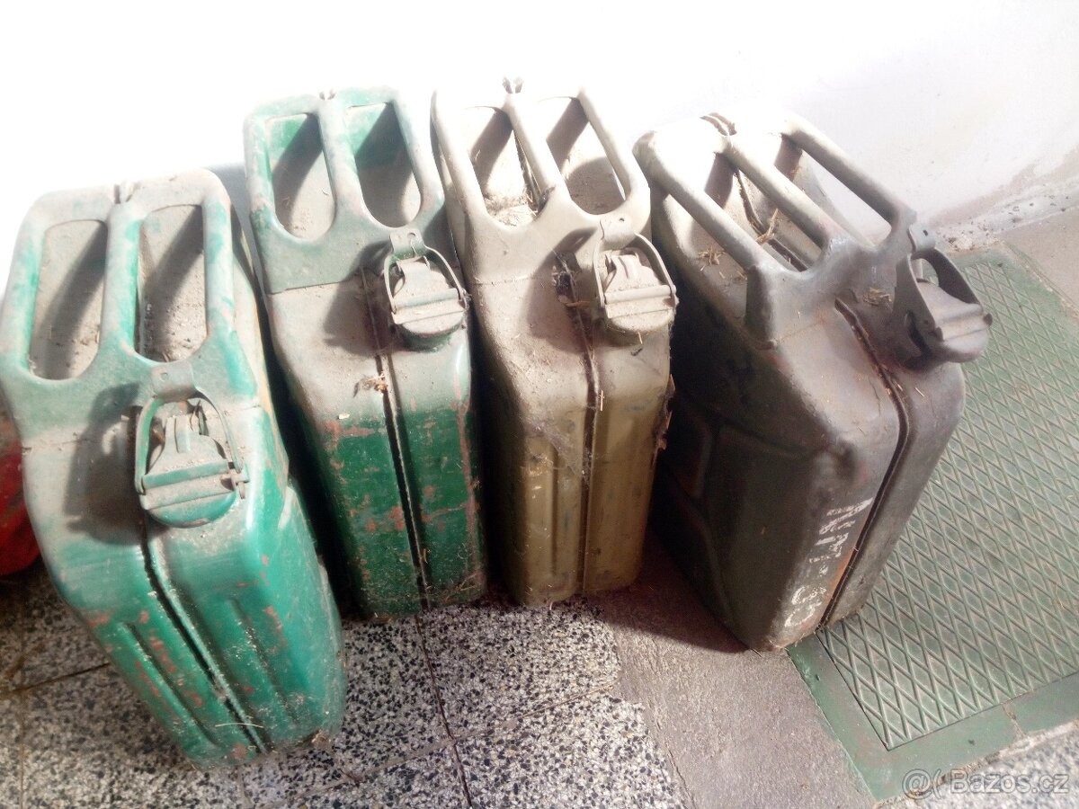 Plechové kanystry - 2