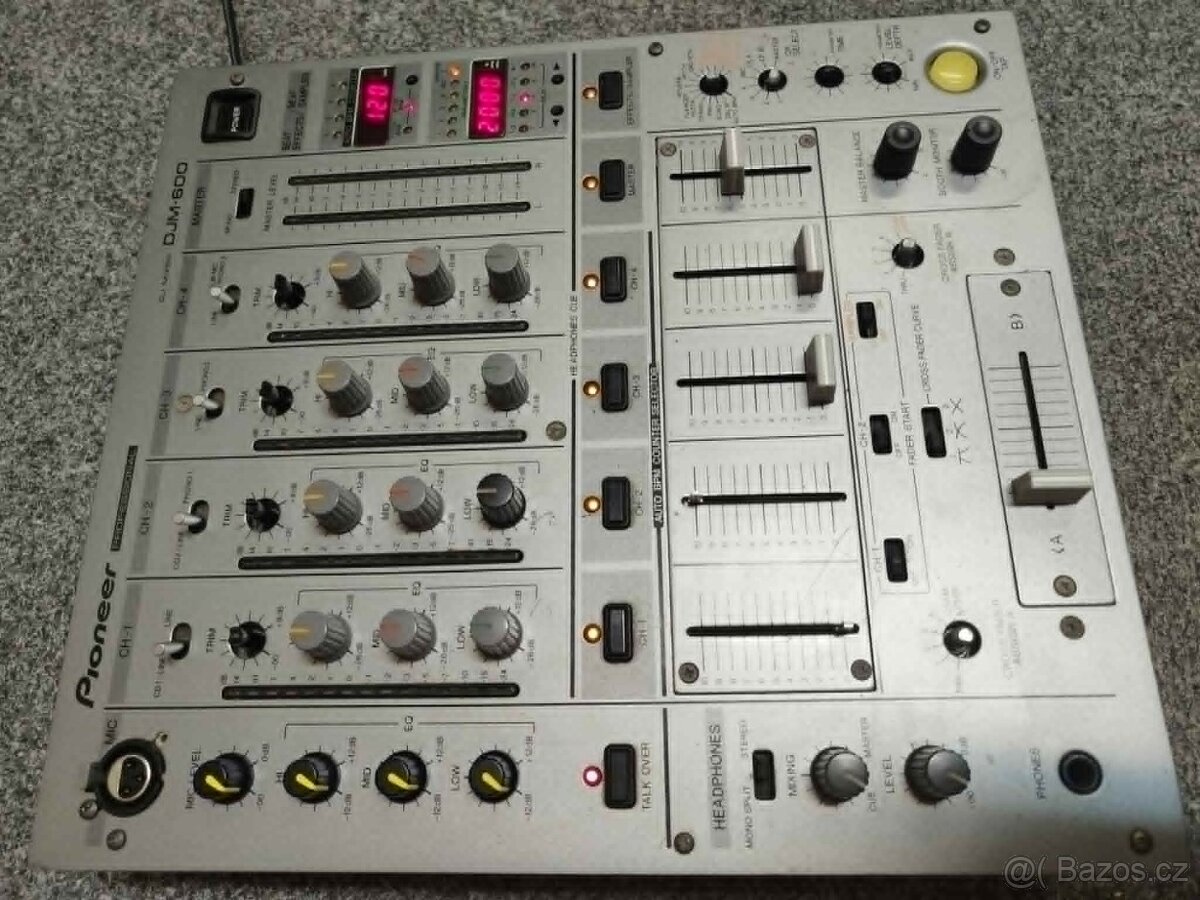 Pioneer djm 600 - 2
