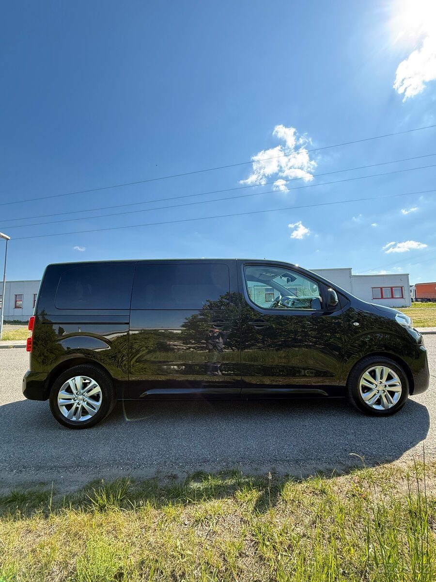 PEUGEOT TRAVELLER 2.0 HDI 130kW, 8-místné, PO SERVISU - 2