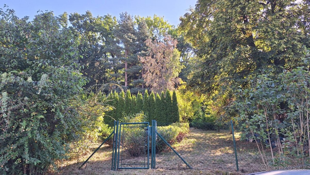 Prodej dvou chatek a stavebního pozemku k výstavbě RD, s p - 2