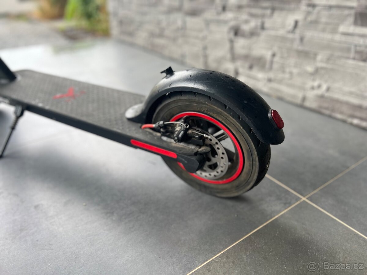 Prodám koloběžku skoro nová - 2