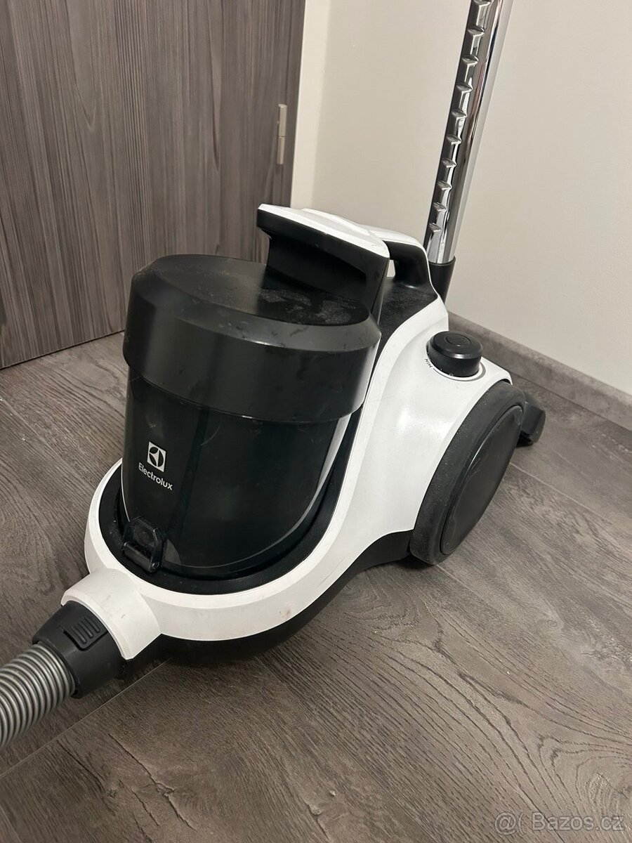 Vysavač Elektrolux - 2