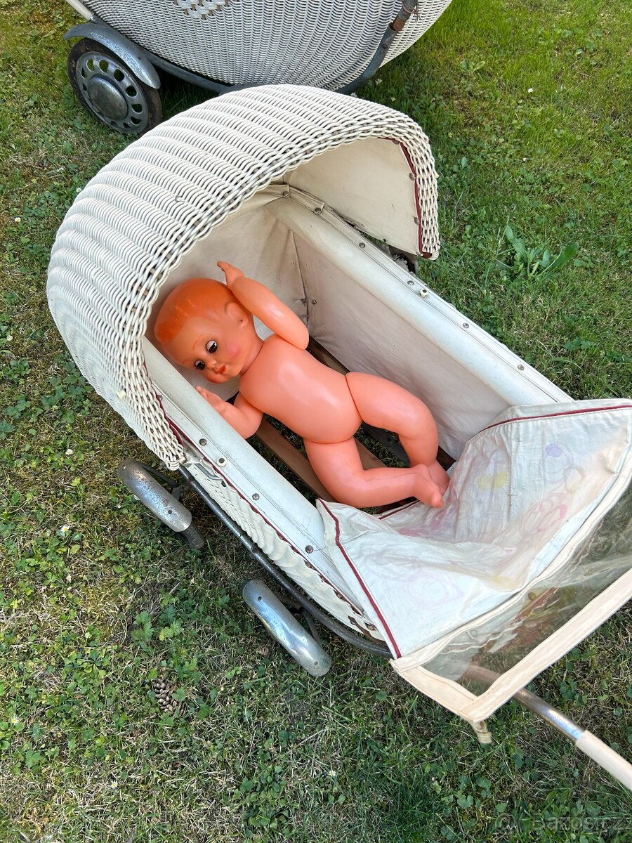 historické kočárky - 2