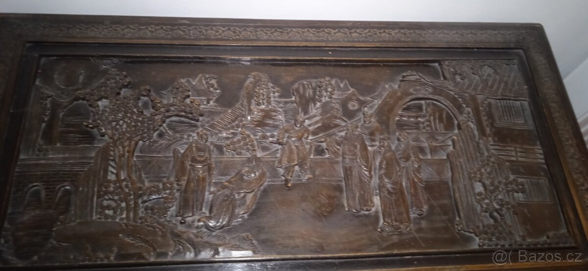 Čínská dřevěná vyřezávaná truhla - 2