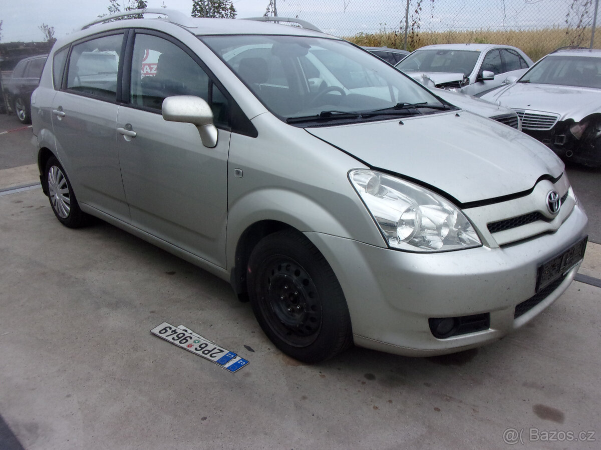 Toyota Corolla Verso - 2