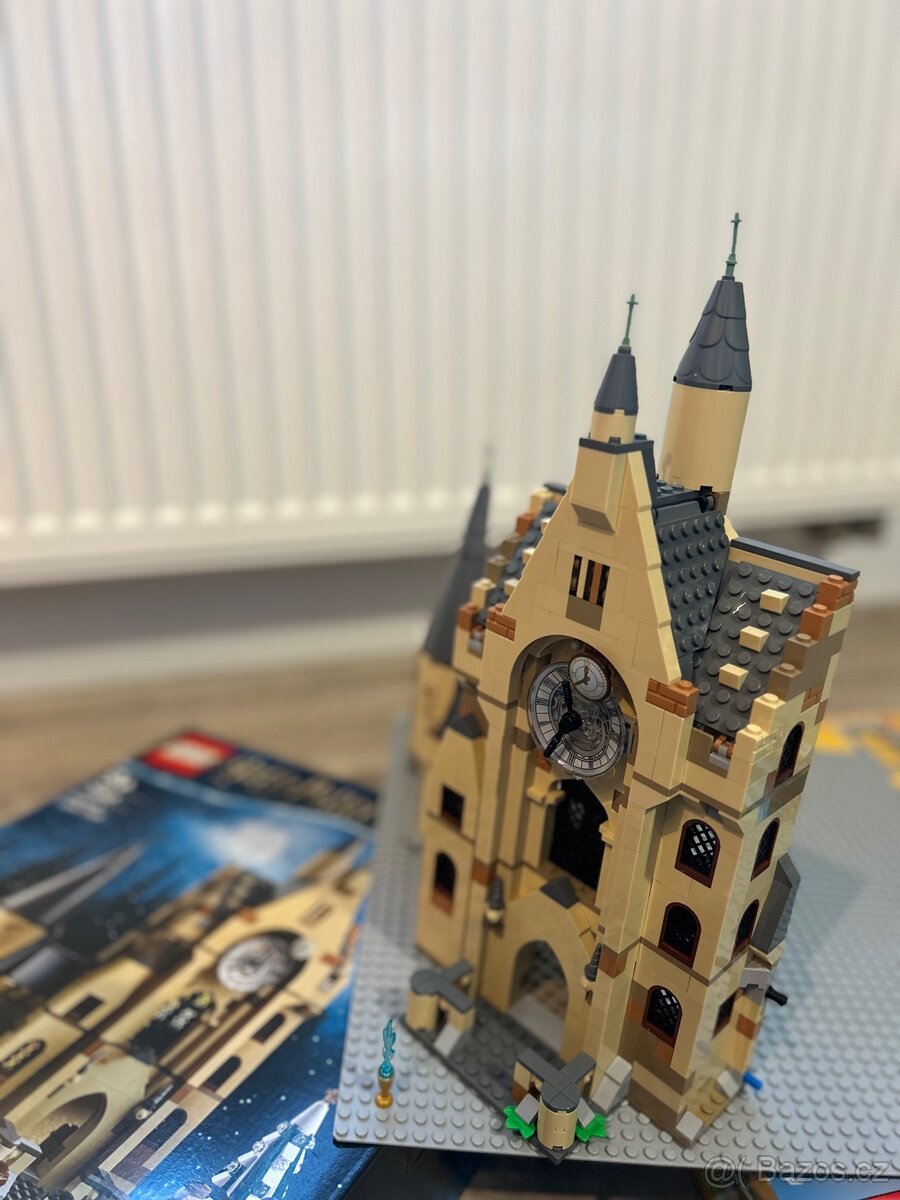 LEGO Harry Poter- Hrad, hodinová věž - 2