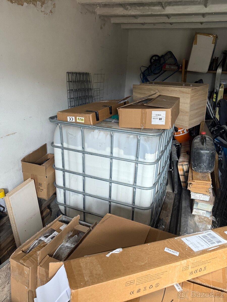 Nádrž od latexu 1000l - 2