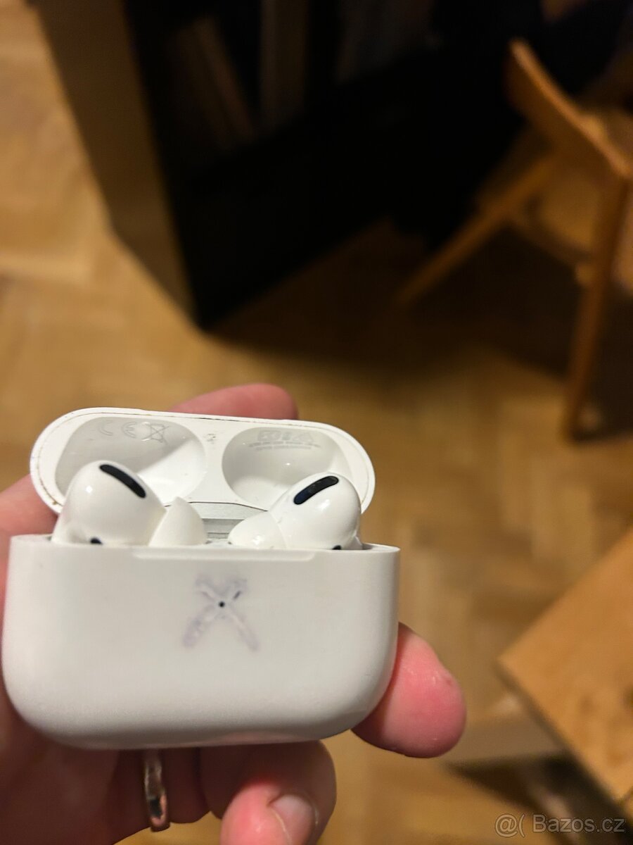 Apple Airpods Pro 1 - 2