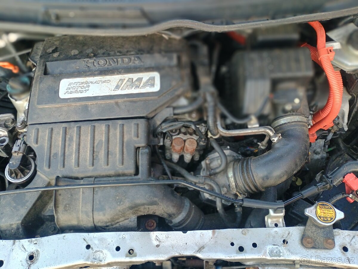 Díly z Honda Civic Hybrid 8g - 2