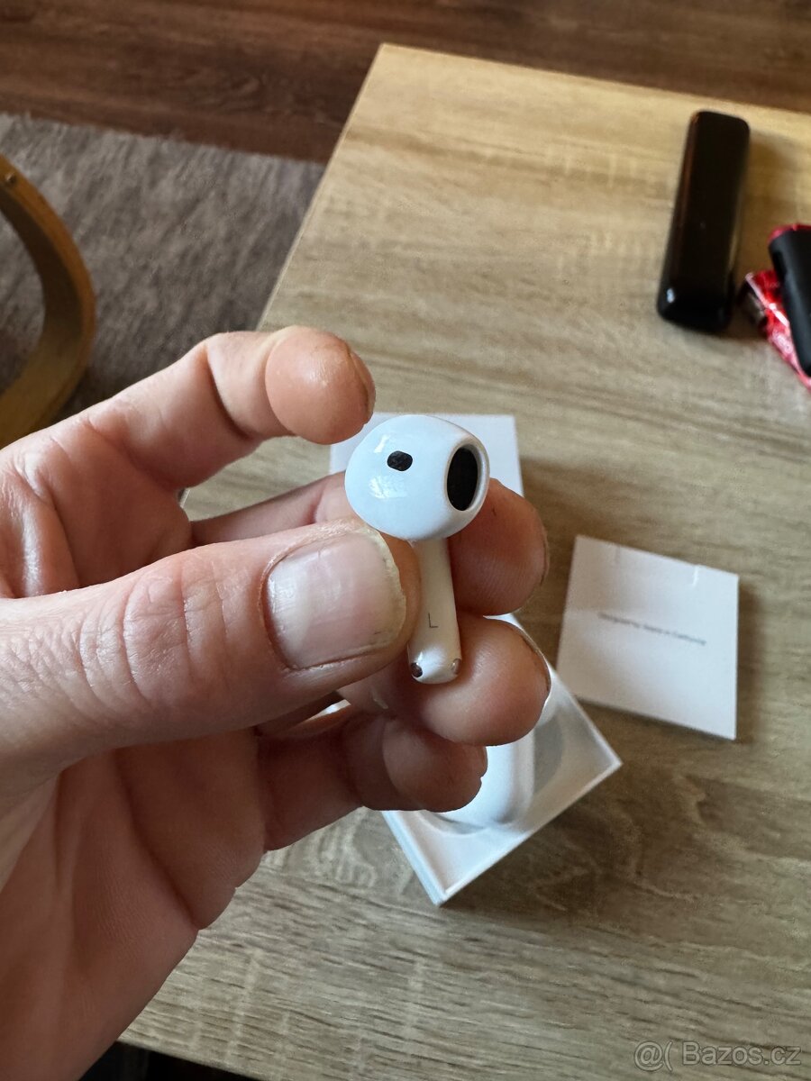 Apple AirPods4 - 2