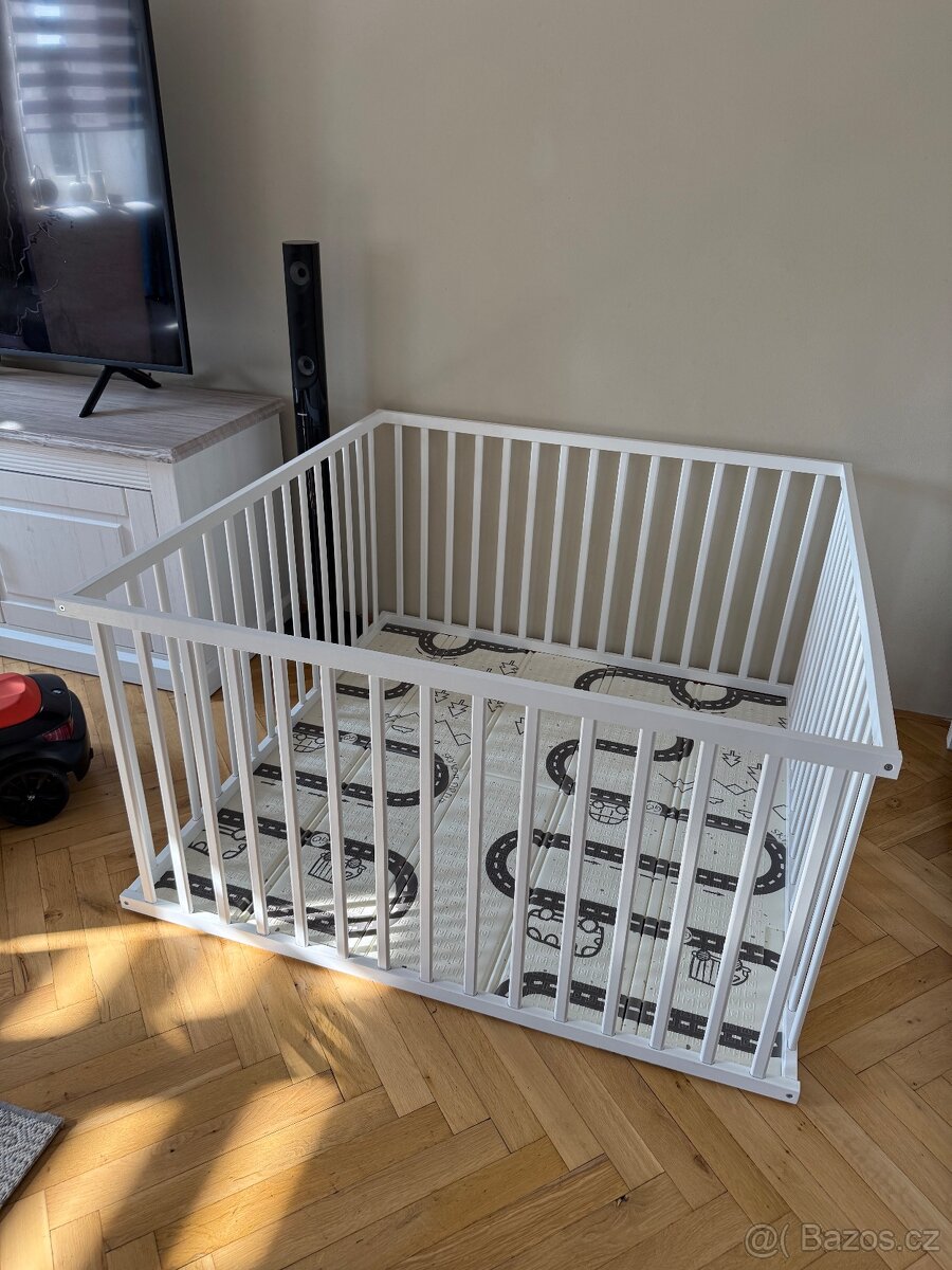 Dřevená ohrádka - 2