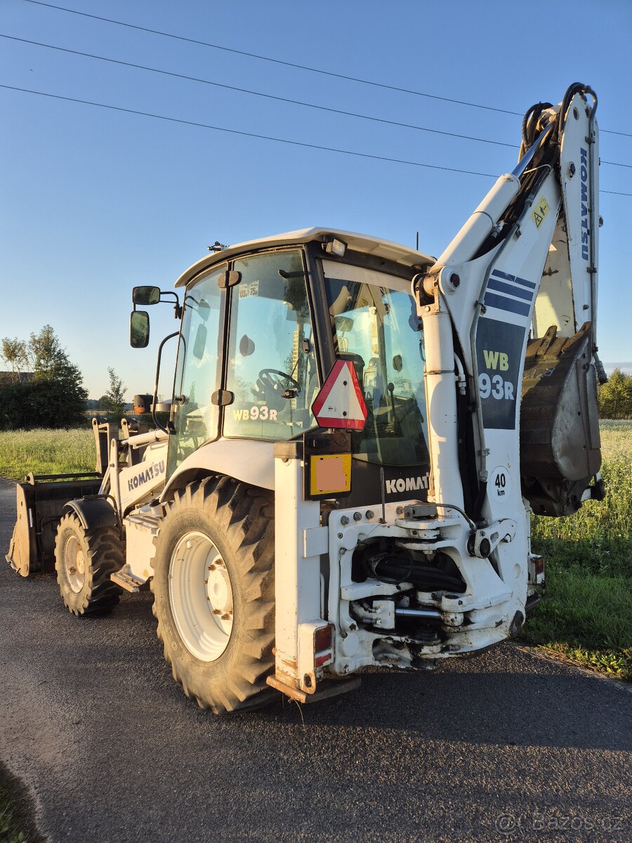 Traktorbagr Komatsu WB 93 R-5 - 2