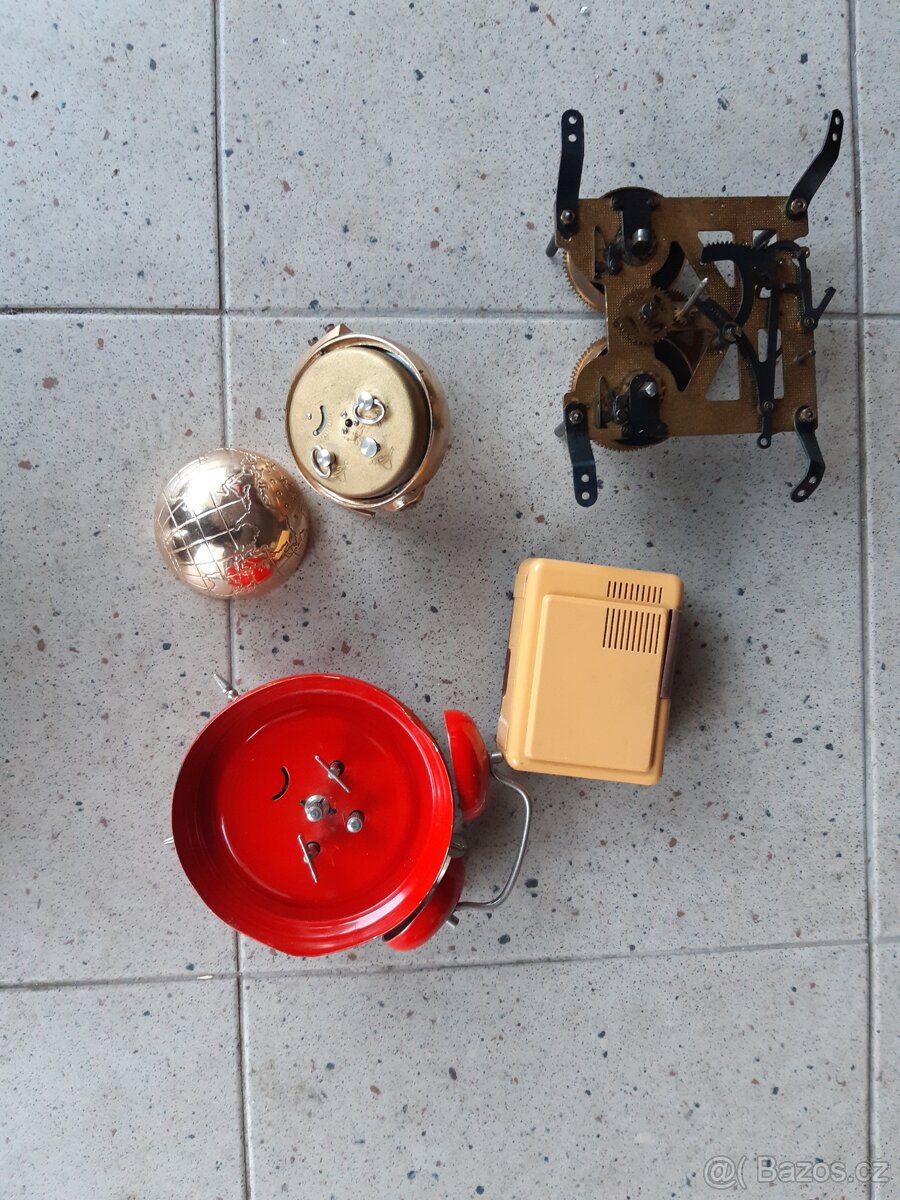 Prodám starší hodiny. - 2