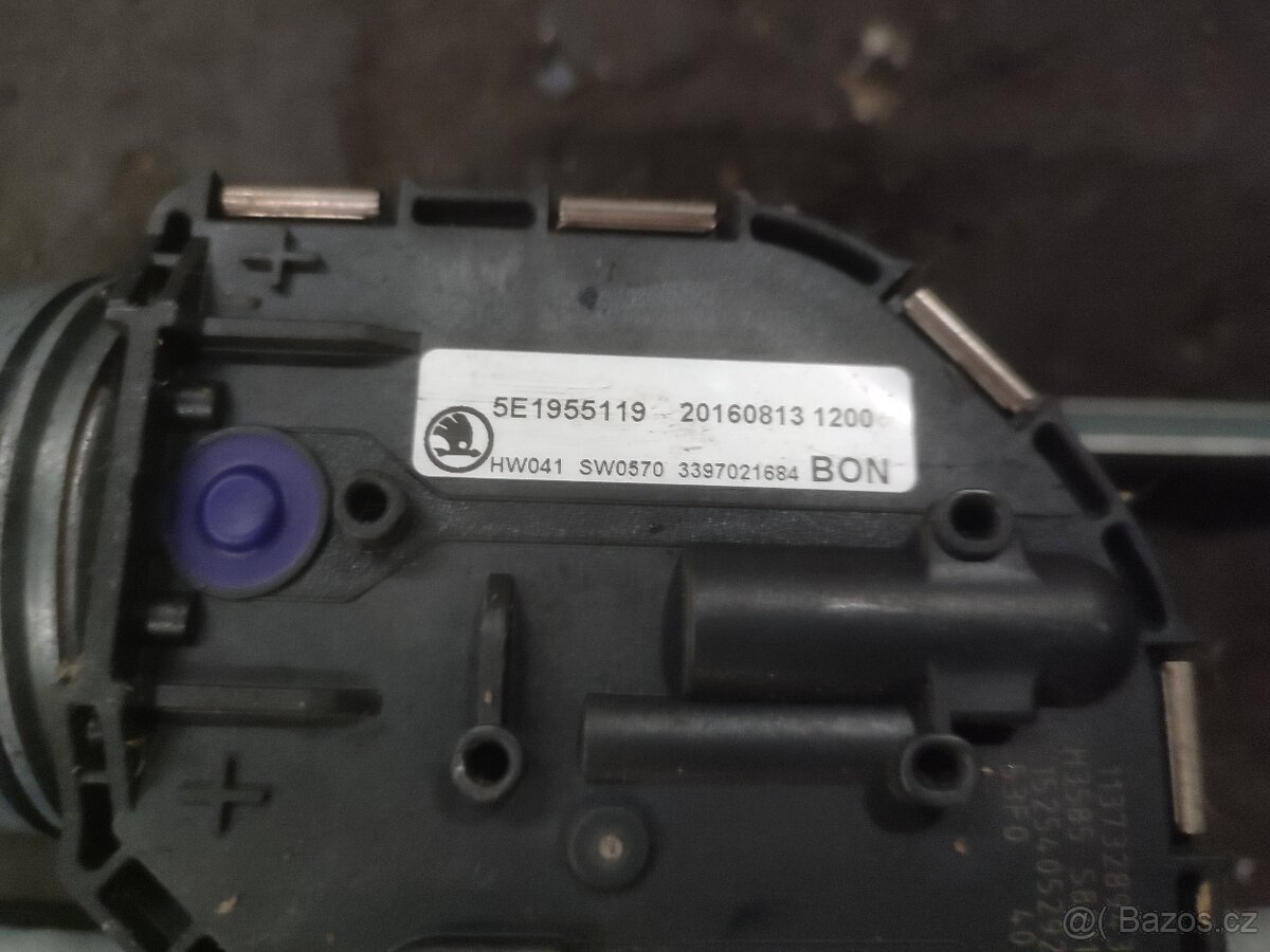 ŠKODA OCTAVIA III. STĚRAČE - 2