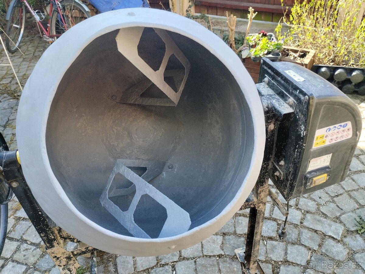 Stavební míchačka - 2