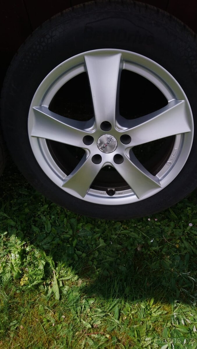 Pneu Volkswagen B8 - 2