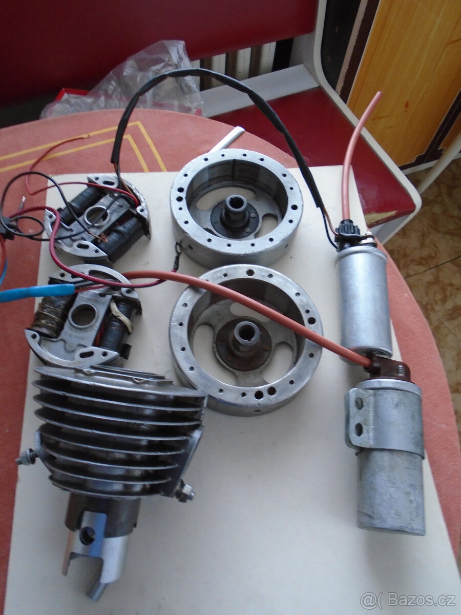 Prodám díly na ,S11,S22,Jawety - 2