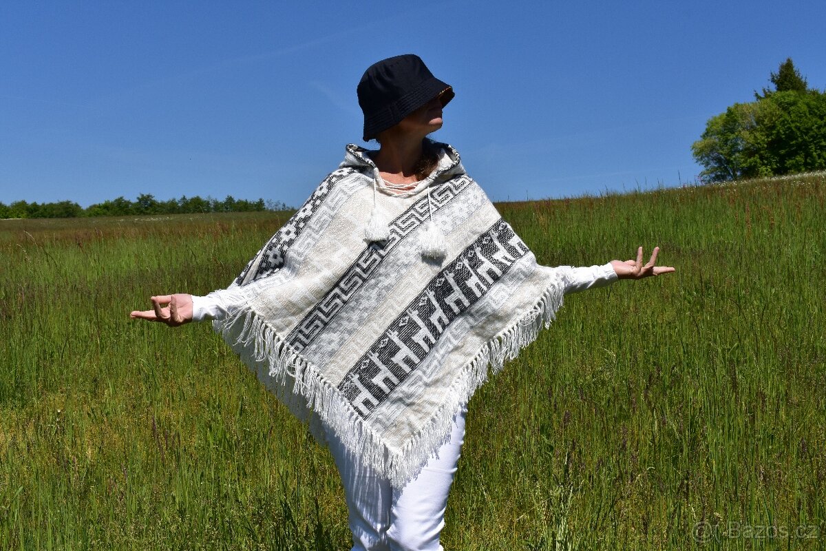 Pončo - Chile s vlnou alpaka s kapucí - 2