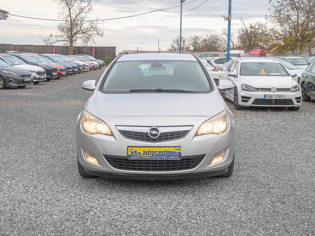 Opel Astra ČR 1.6i 16V 1 majitelka - 2