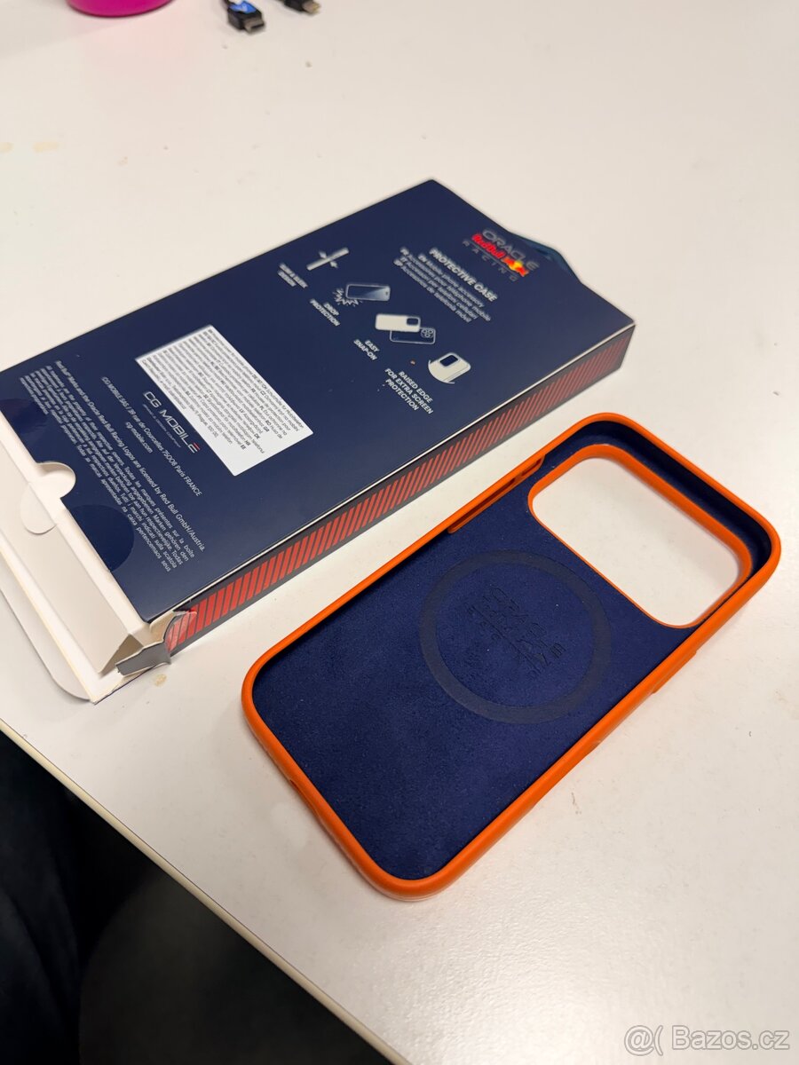 Red Bull Iphone 17 pro orange - 2