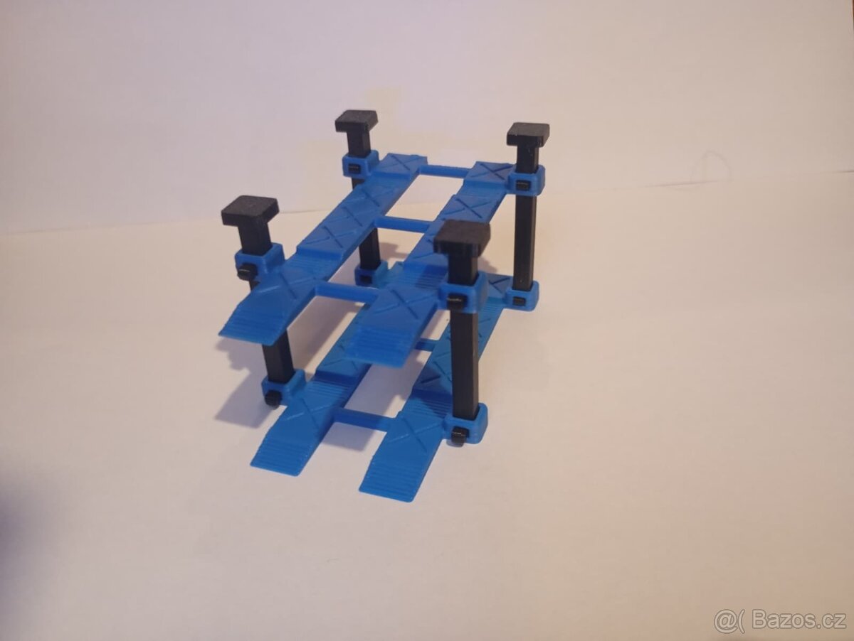 Stojan na autíčka Hotwheels - 2