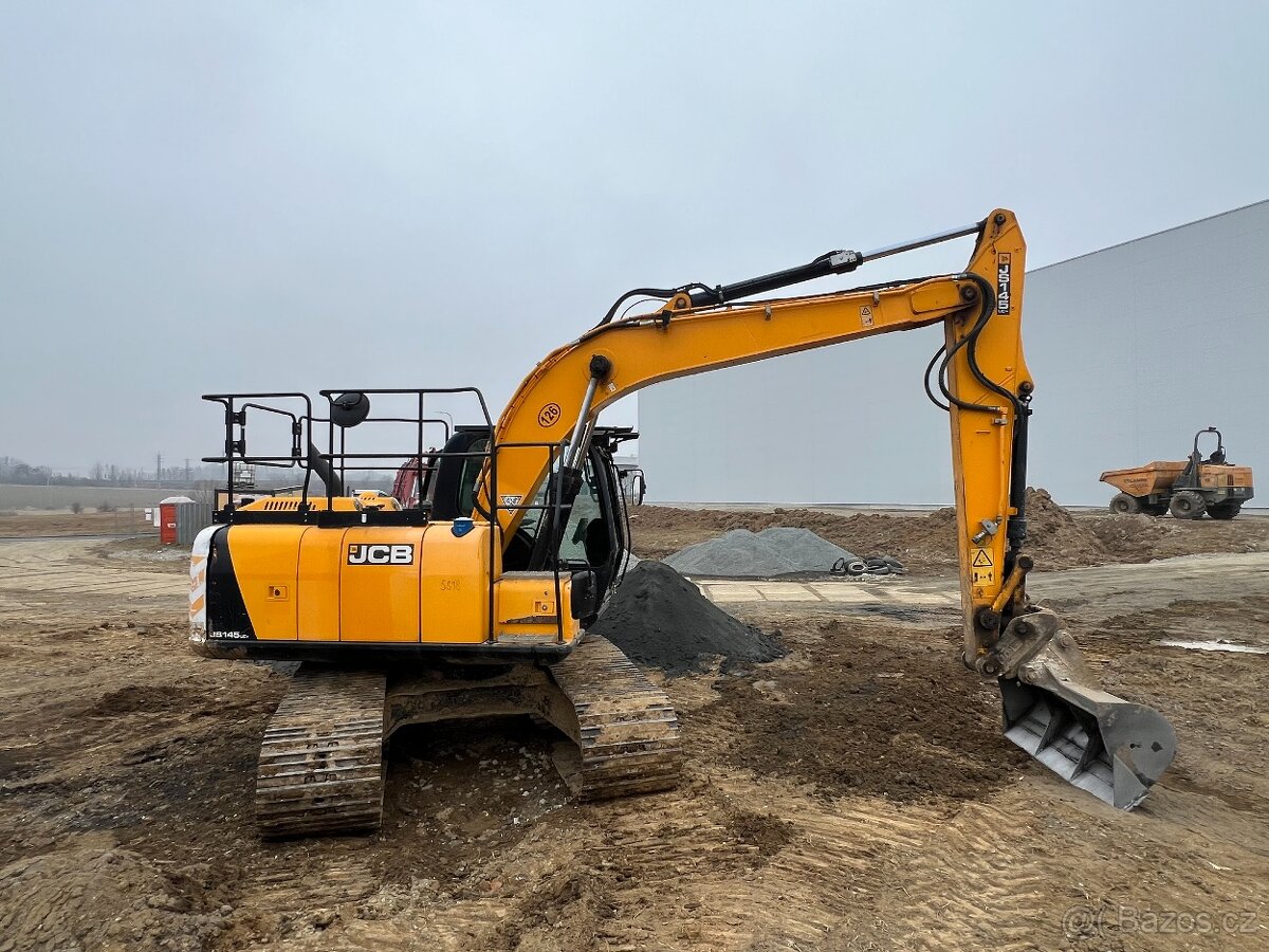 Pásový bagr JCB JS 145LC - 2