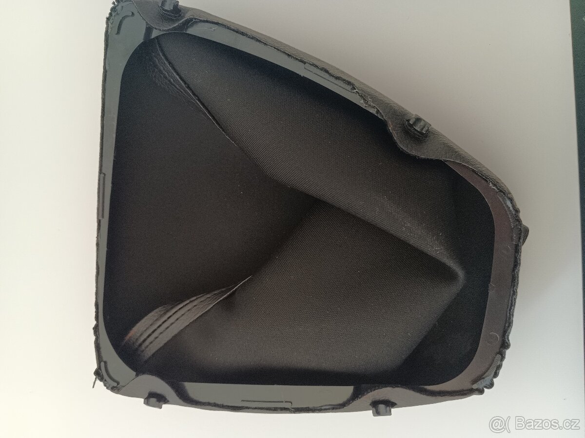 Manžeta řadící páky BMW e9x, E8x - 2