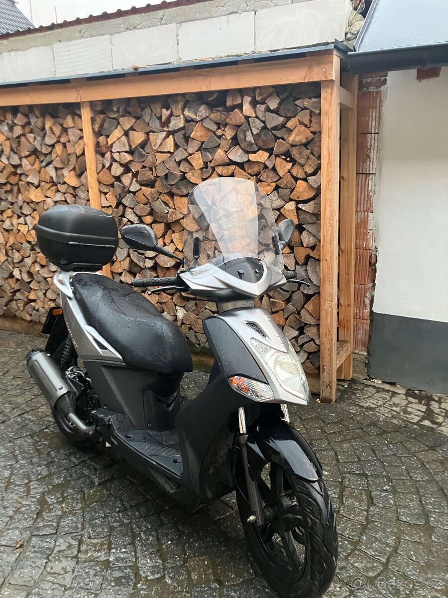 Skútr kymco 150 - 2