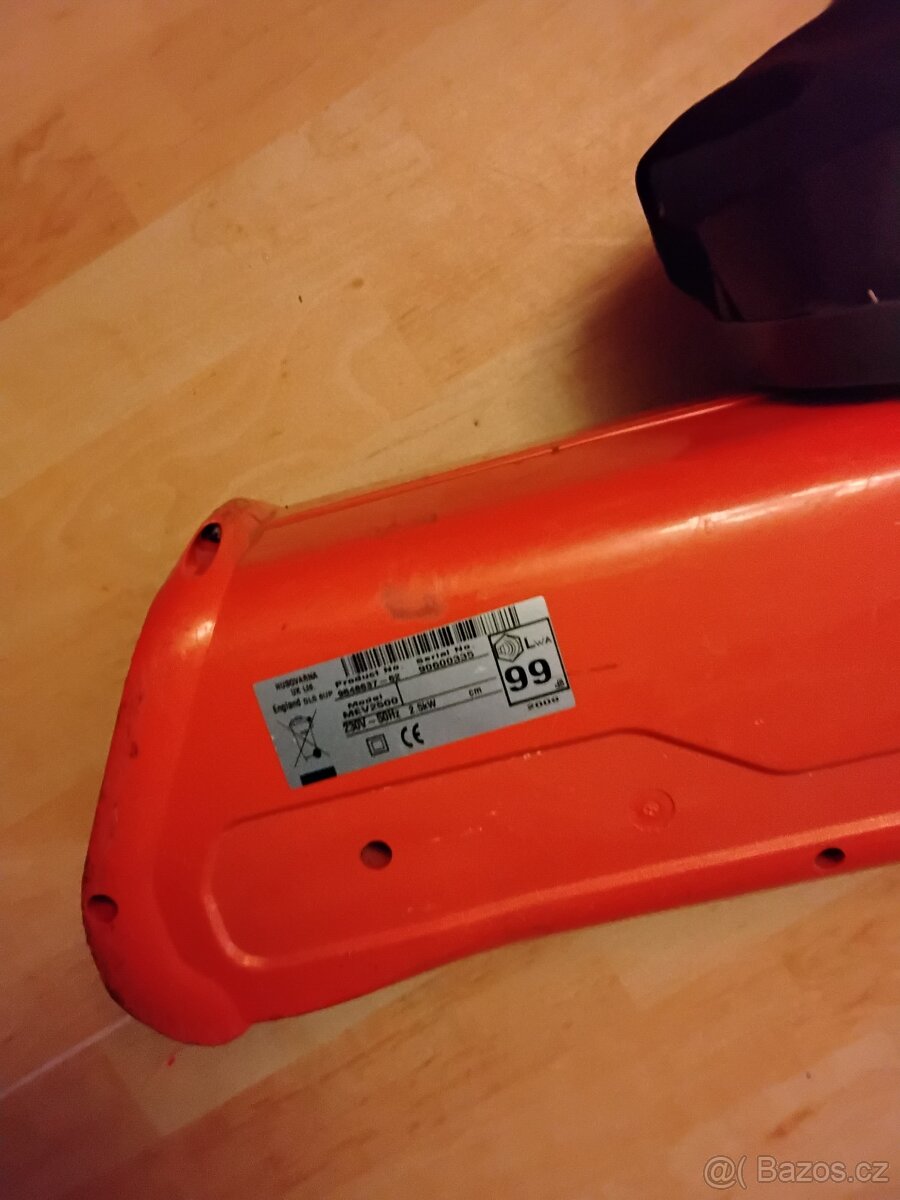 Vysavač/foukač/drtič listí Flymo . - 2