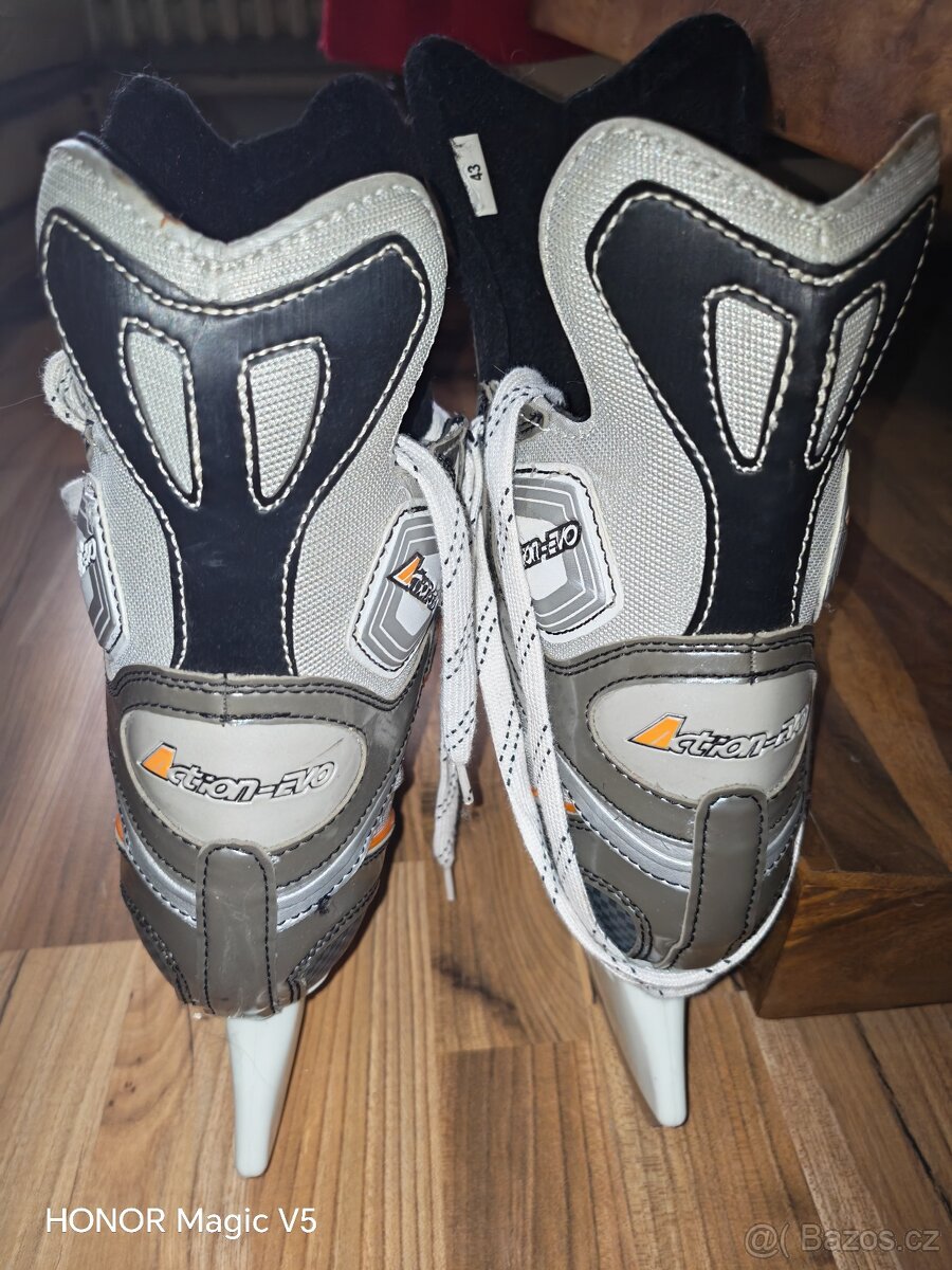 Pánské brusle 43 - 2