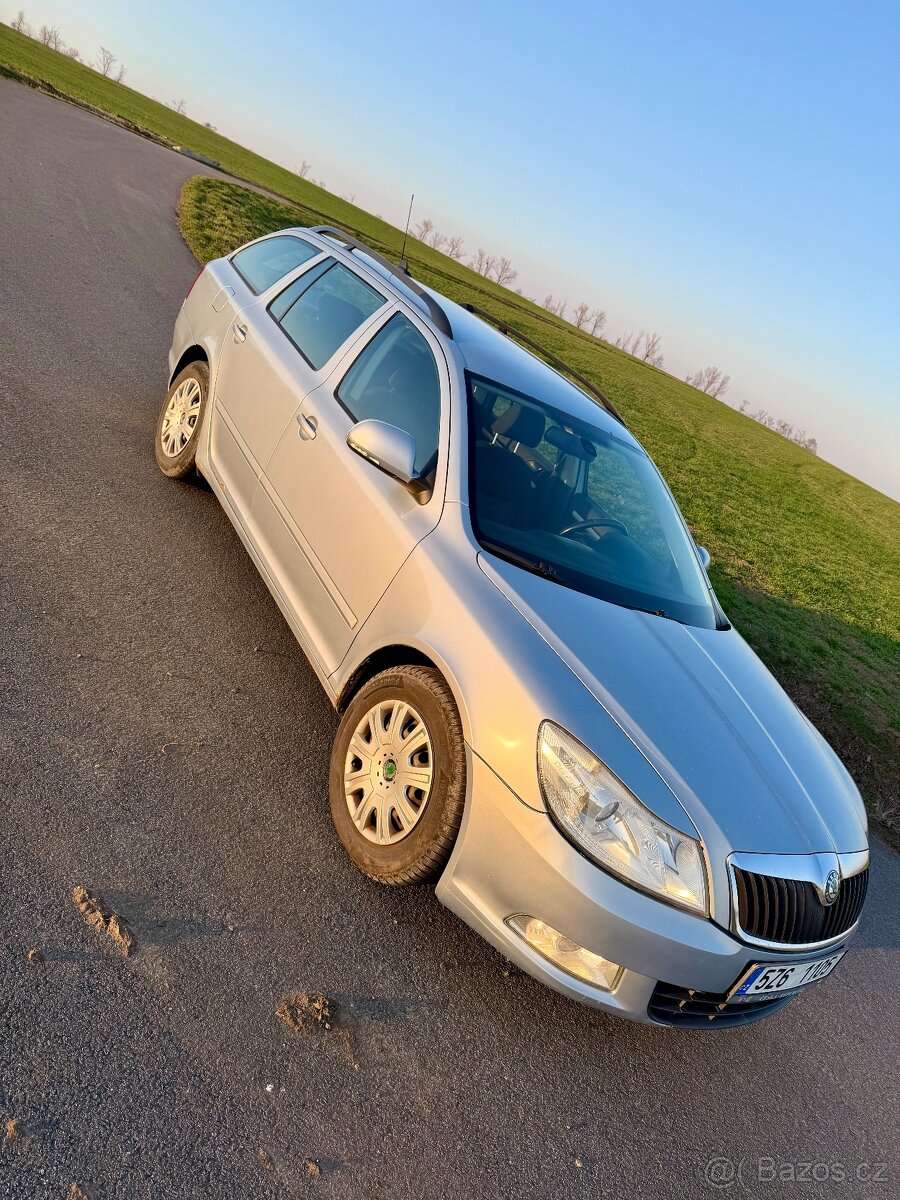 Škoda Octavia - 2