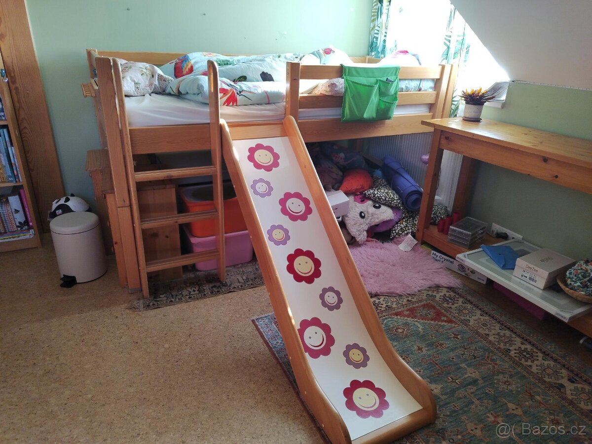 Dětská vyvýšená postel se skluzavkou - 2