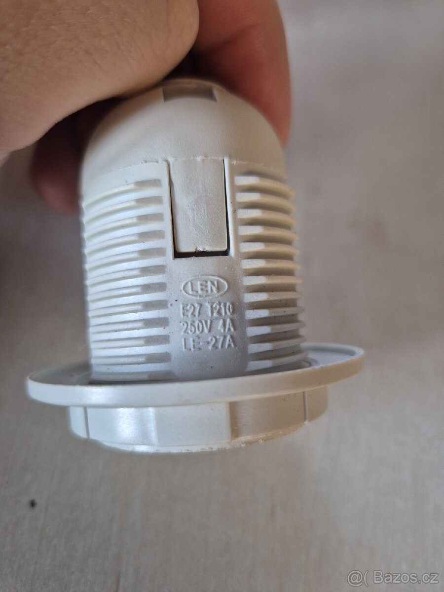 E27 E14 objímky - 2