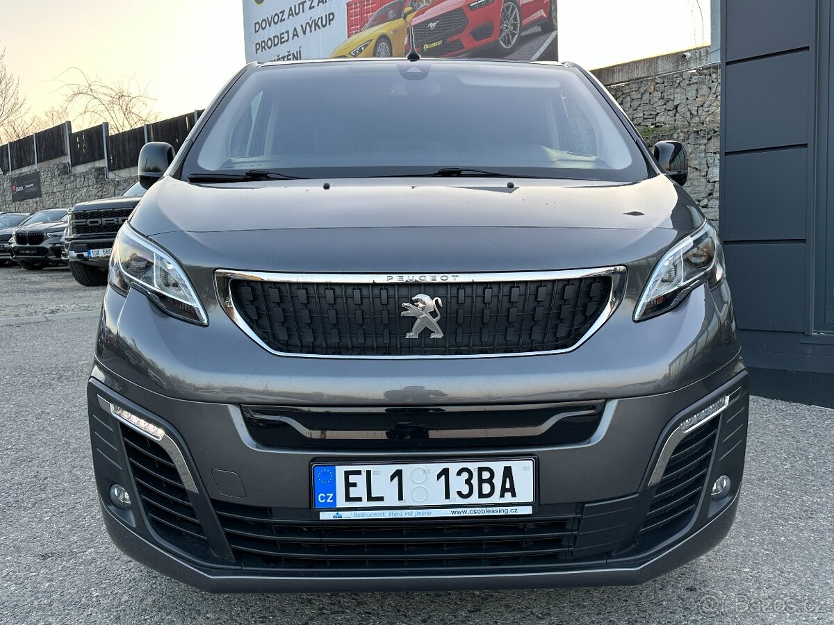 Peugeot Traveller 2022 - 2