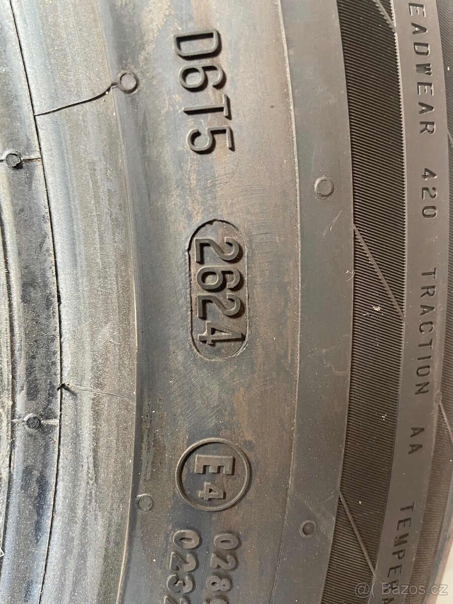 235 55 r19 - 2