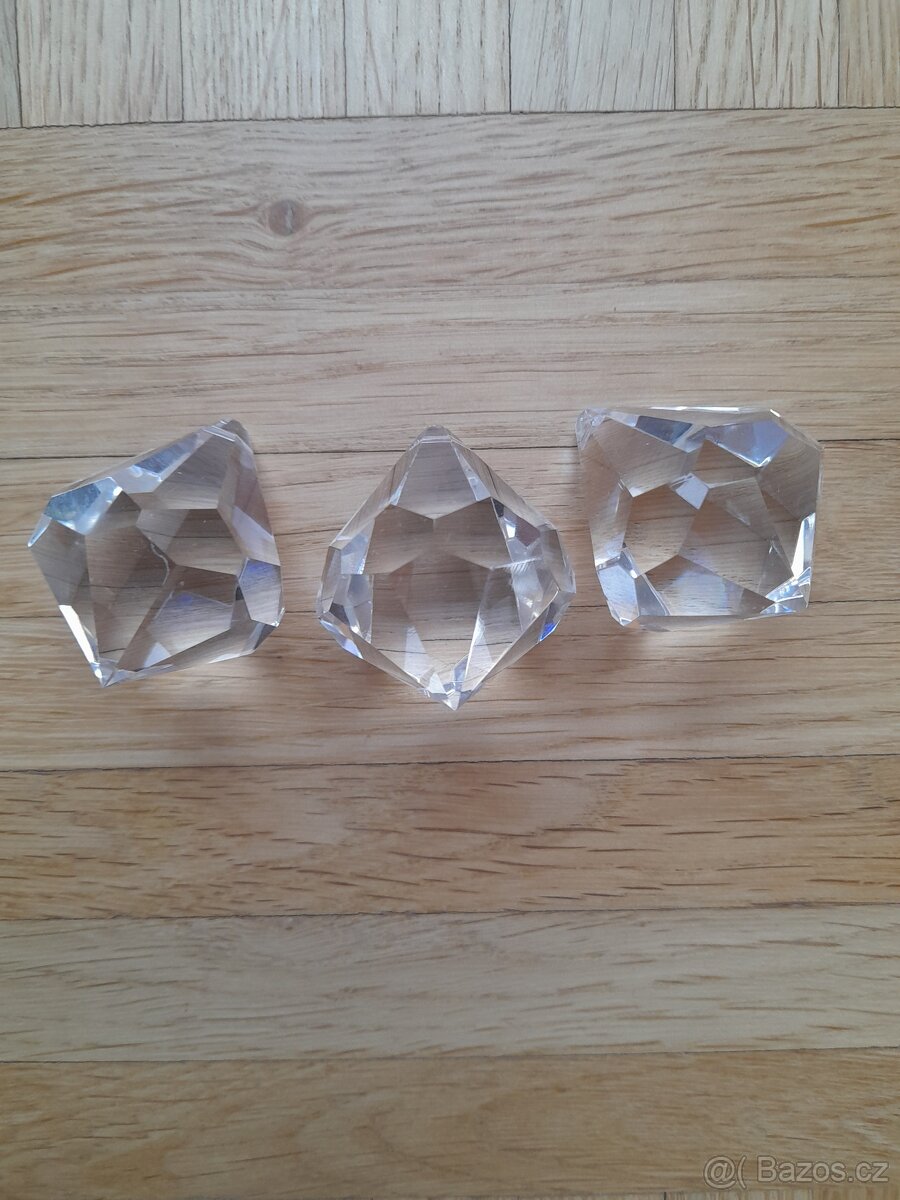 Křišťálové skleněné ověsy - 2