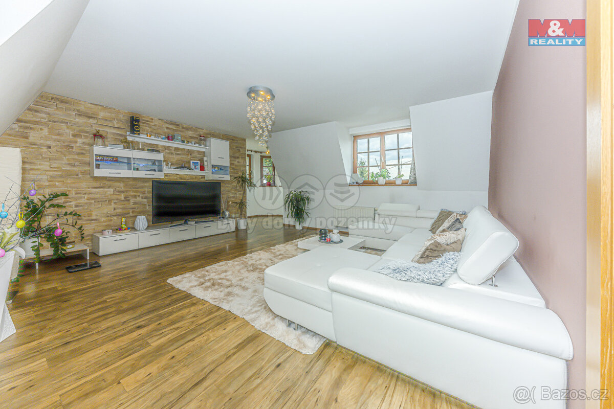 Prodej rodinného domu, 295 m², Praha, ul. Dobrošovská - 2