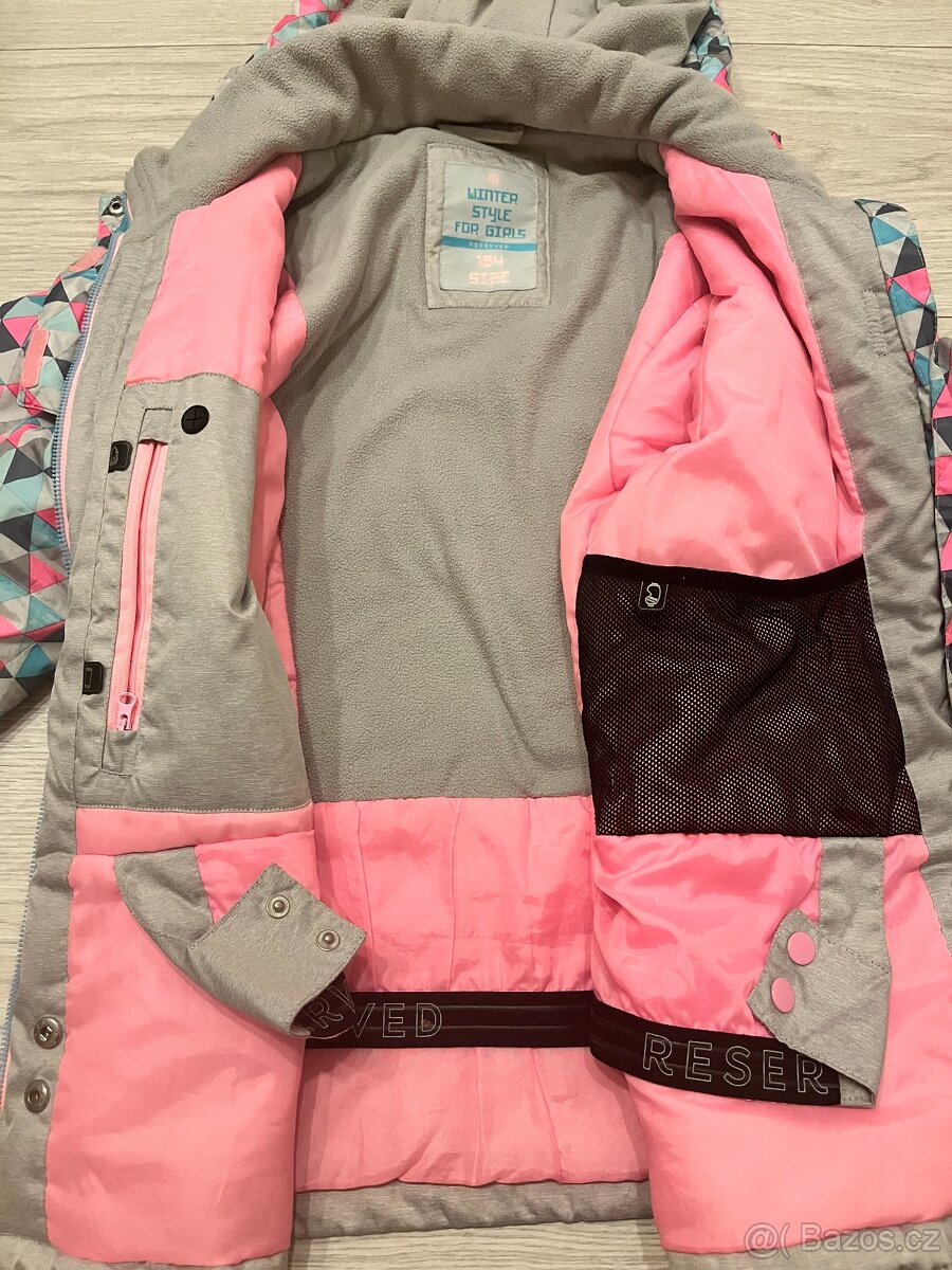 BUNDA zimní šedá dívčí s kapucí Reserved - 2