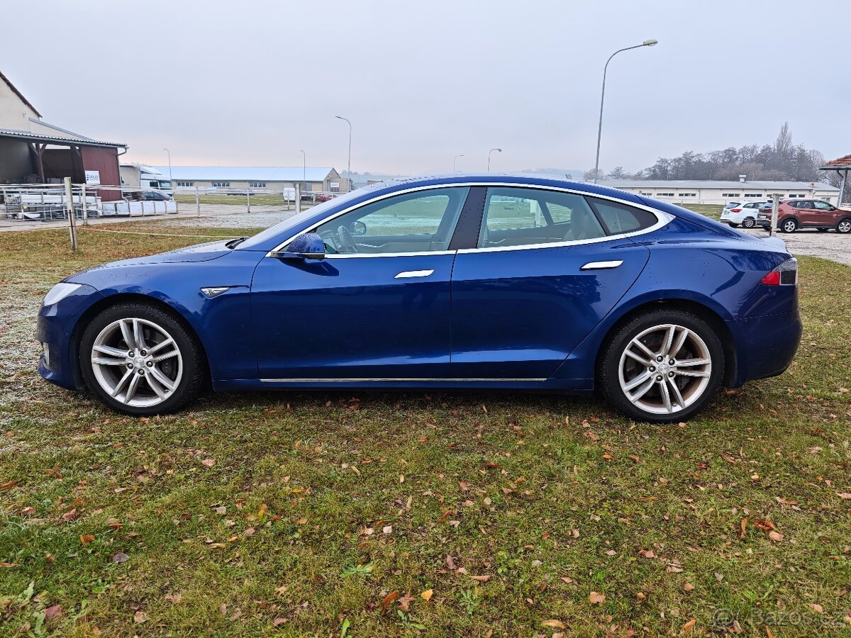 Tesla Model S 90d free charging DPH - 2