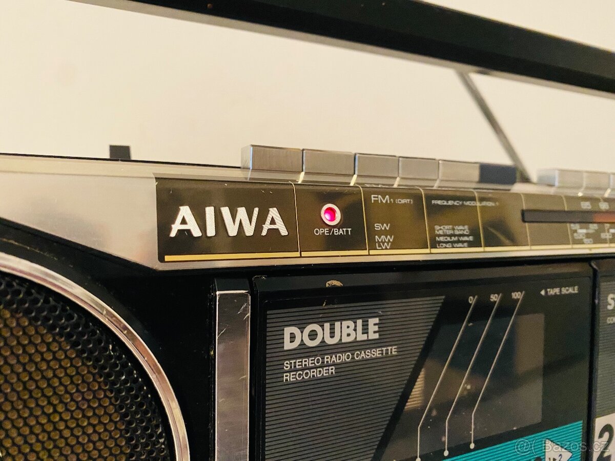 Radiomagnetofon Aiwa CS-W220, rok 1986 - 2