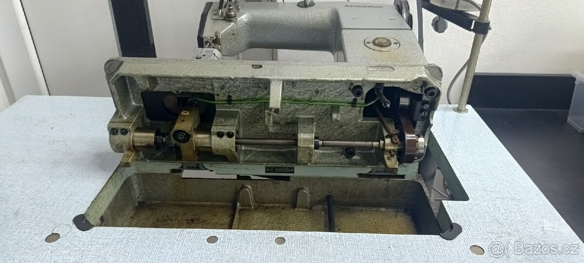 sloupový šicí stroj Minerva 72404-104 - 2