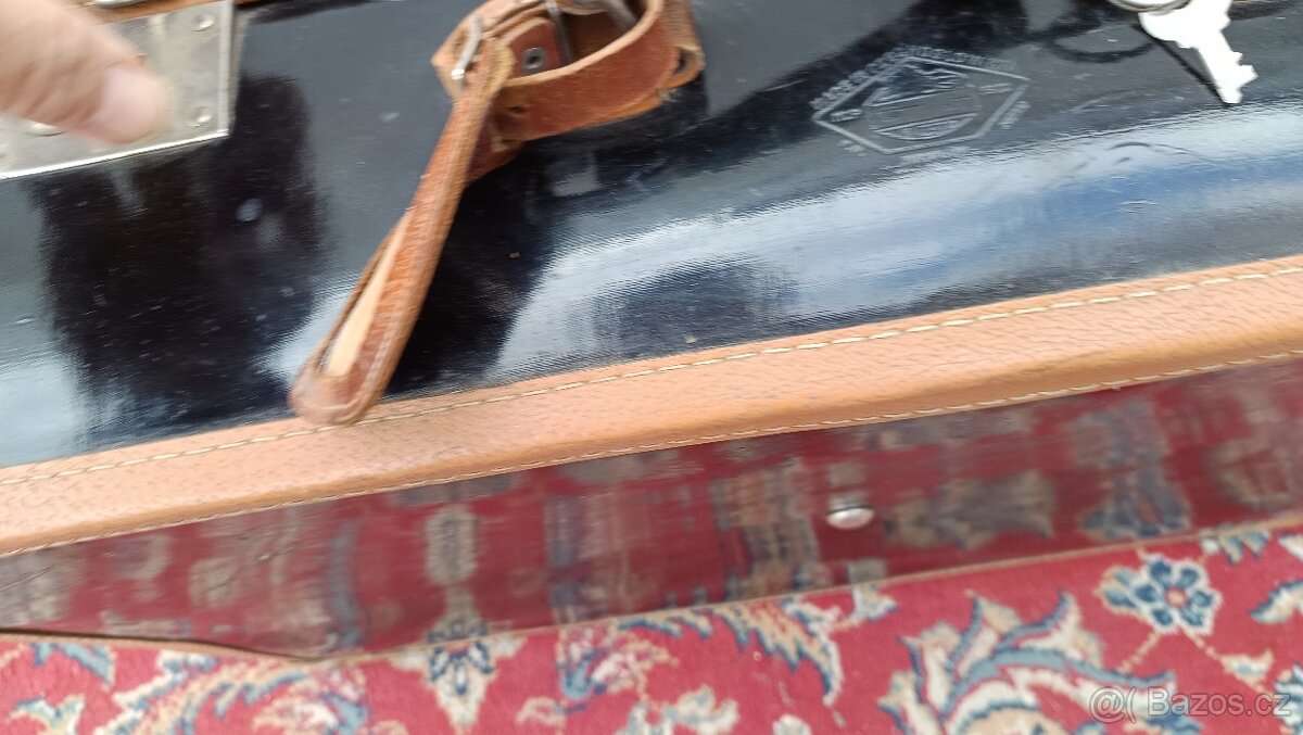 Cestovní kufr retro, černý s lemem - 2